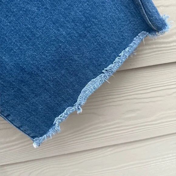 Alice + Olivia High Rise Cropped Wide Leg Jeans - Picture 4 of 13